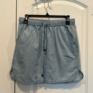 Like New Soft Chambray Dolphin Hem Skirt